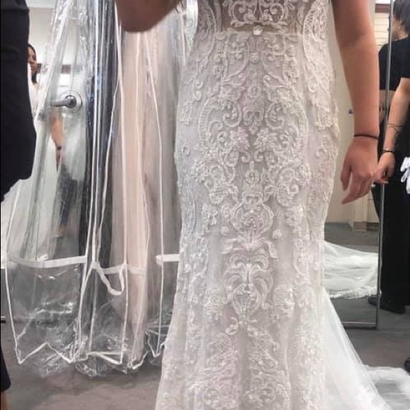 Wedding dress size 10 no alterations done
